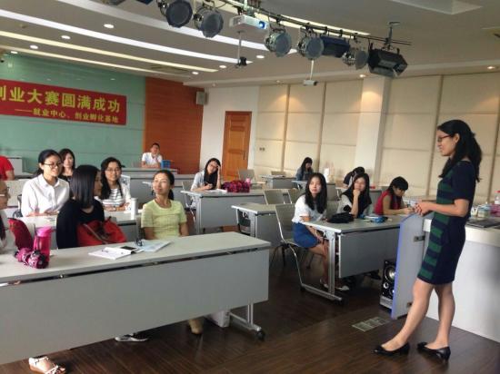 http://www.sthu.cn/_upload/article/images/98/64/bf133c2c473c88af598a94e567c3/8aab9b61-797a-434d-b64e-2798734bae4c.jpg