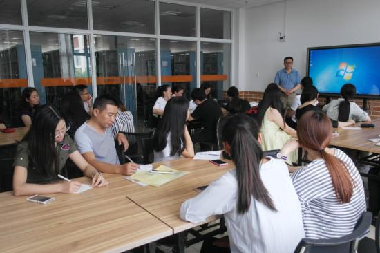 http://www.sthu.cn/_upload/article/images/98/64/bf133c2c473c88af598a94e567c3/a77dba75-ea55-4242-aa5b-75cb7bb6877d.jpg